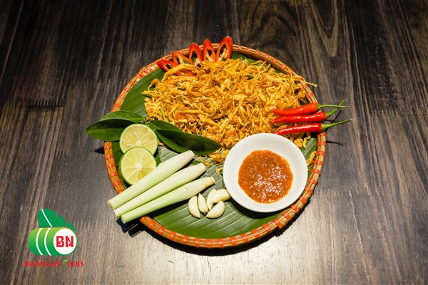 Khô gà xé cay lá chanh Khô gà xé cay lá chanh